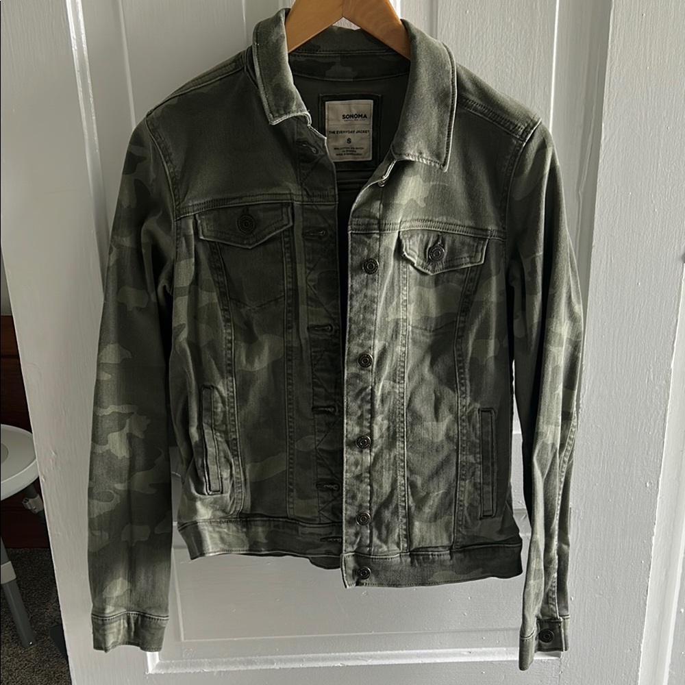 🌸Sonoma Green Camouflage Jacket🌸